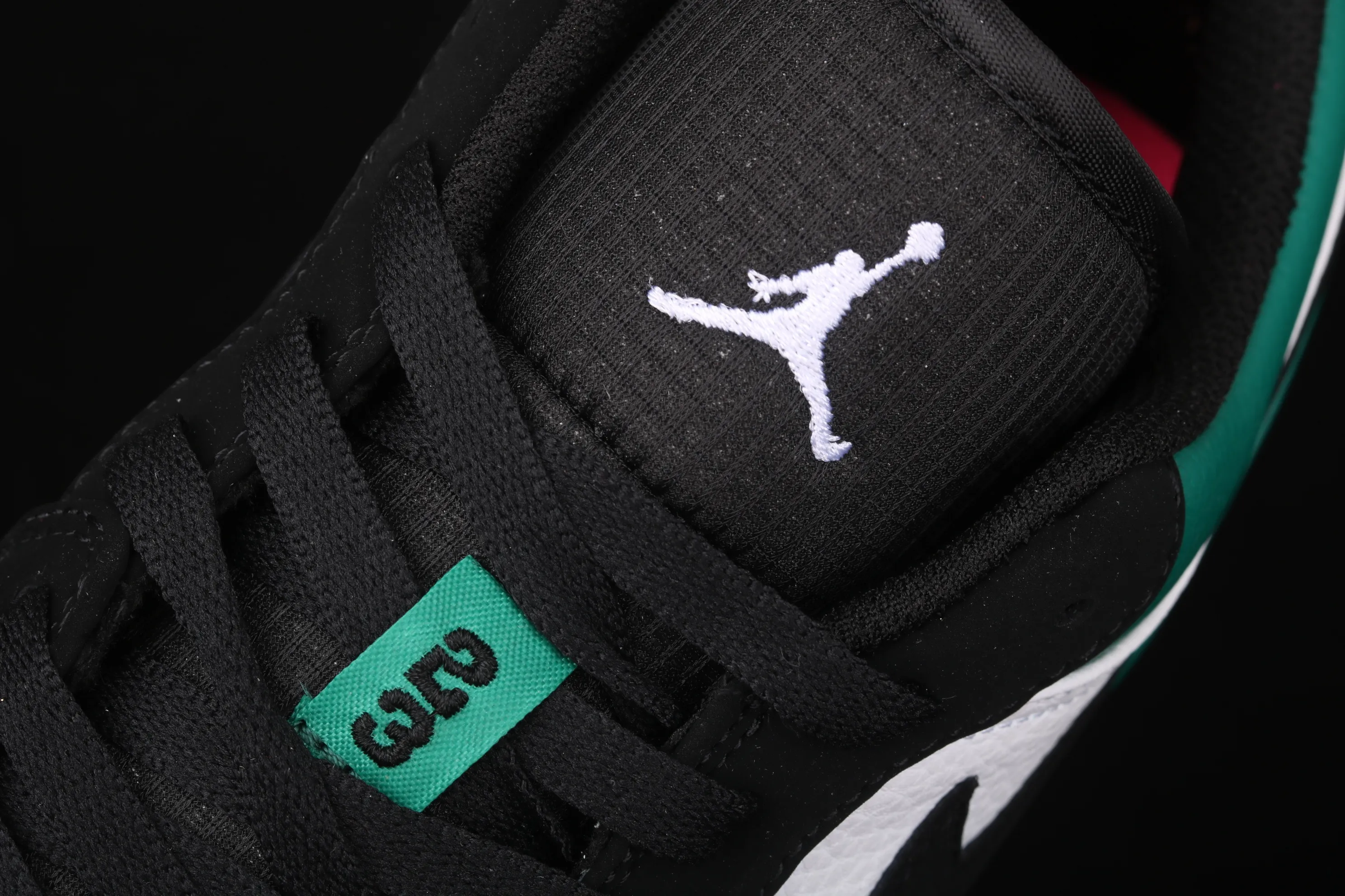 All Categories Air Jordan Jordan Series Basketball Shoes Air Jordan 1 Low New Version Air Jordan 1 Low AJ1 Joe 1 Low Top Leather Black Green Toe 553558-113